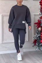 Agata | Bluza oversize z rozcięciami i legginsy, dwuczęściowy zestaw domowy dla kobiet | Rokishi