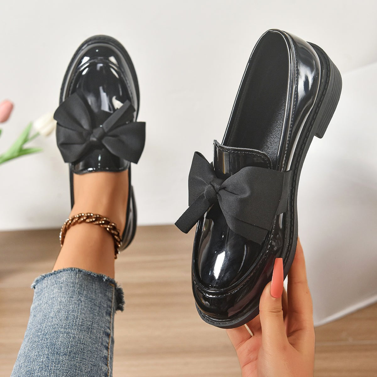 Aleksandra | Damskie buty wsuwane (slip-on) na platformie, z okrągłym noskiem i ozdobnym węzłem | Rokishi