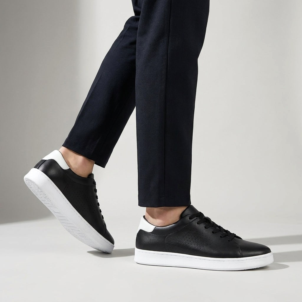 Amadeusz | Męskie sneakersy z perforowanej skóry, oddychające obuwie w stylu smart-casual | Rokishi