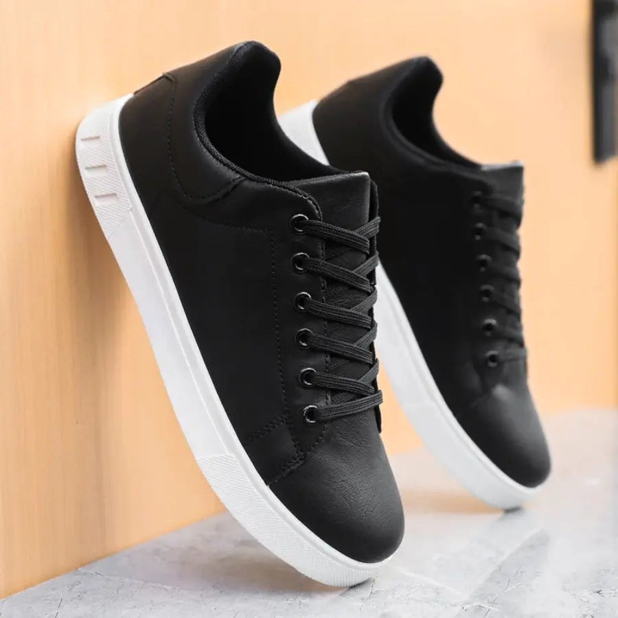 Albert | Męskie sneakersy o niskim profilu, sznurowane, z zaokrąglonym noskiem | Rokishi