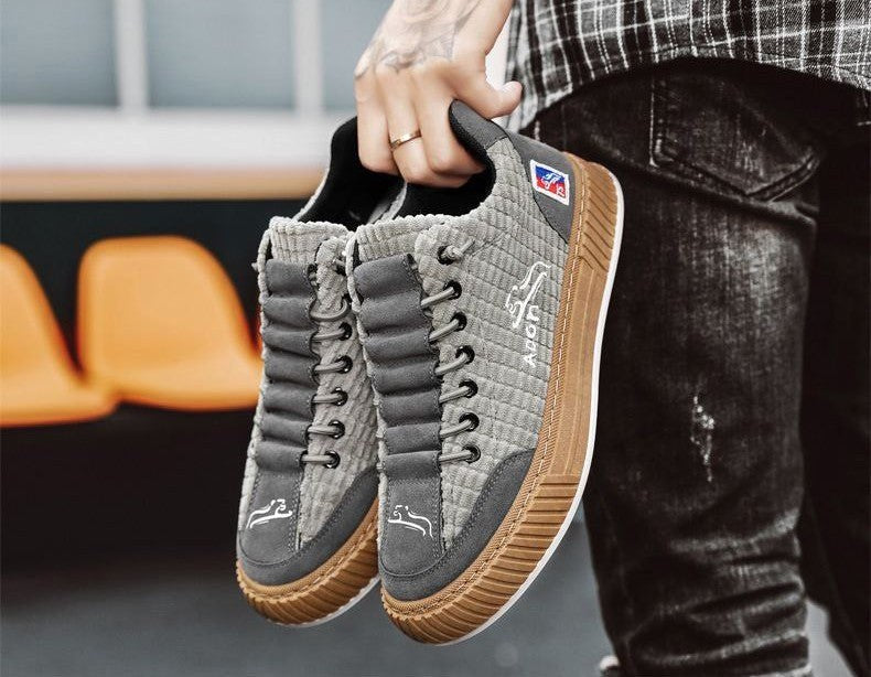Igor | Męskie sneakersy sznurowane z pikowaną cholewką i masywną podeszwą | Rokishi
