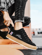 Igor | Męskie sneakersy sznurowane z pikowaną cholewką i masywną podeszwą | Rokishi