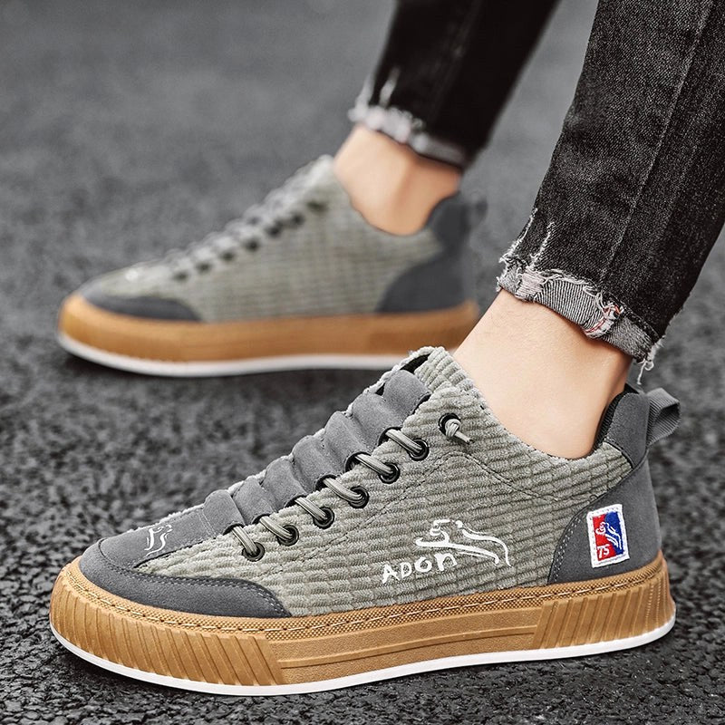 Igor | Męskie sneakersy sznurowane z pikowaną cholewką i masywną podeszwą | Rokishi